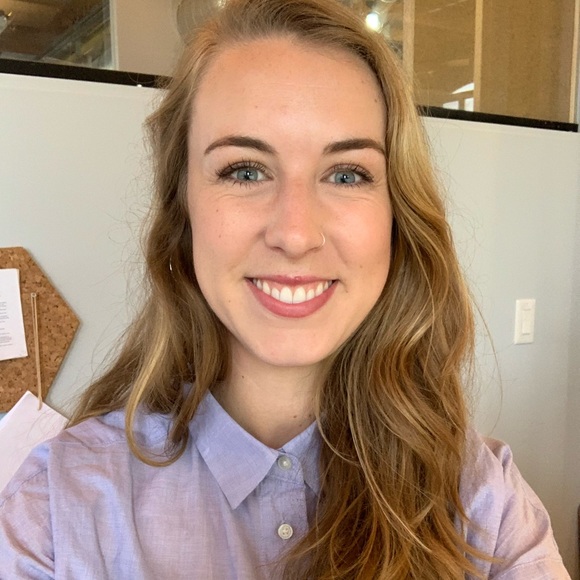 Meet your Posher, Emily - Picture 1 of 1